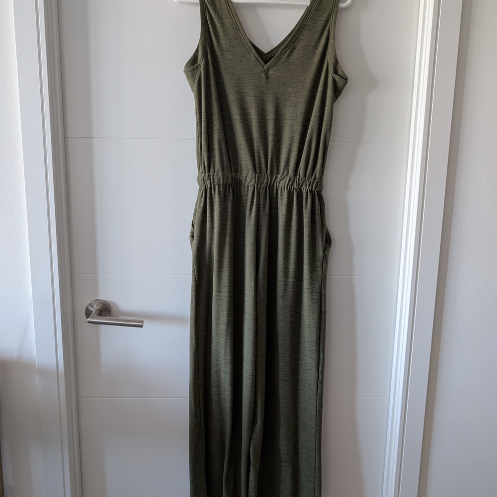 Olive Green Sleeveless Jumpsuit - Picture 4 of 6